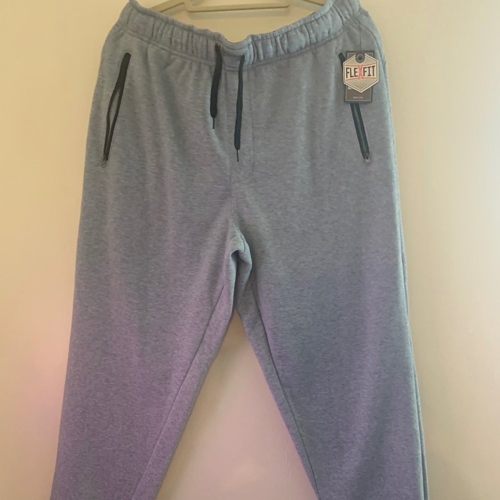 BAEVERLY HILLS POLO CLUB.SPORTS OVERAL FOR MEN. COLOR GREY HEATHR. SIZE L.